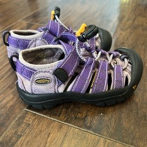 Keen Newport H2 waterproof sandals shoes Purple 10 Toddler